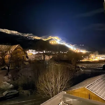 Idyllisk Hus I Sentrum *